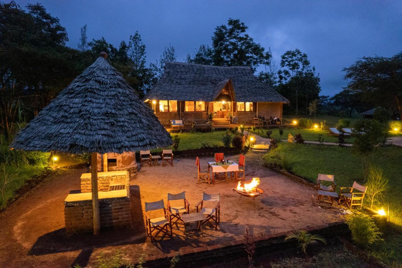 Karatu Tented Lodge Екстериор снимка